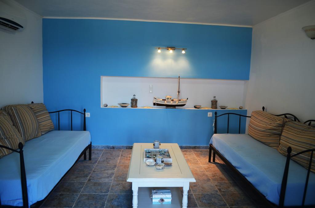 Villa Romanza Beach Villa Chalki Town Room photo