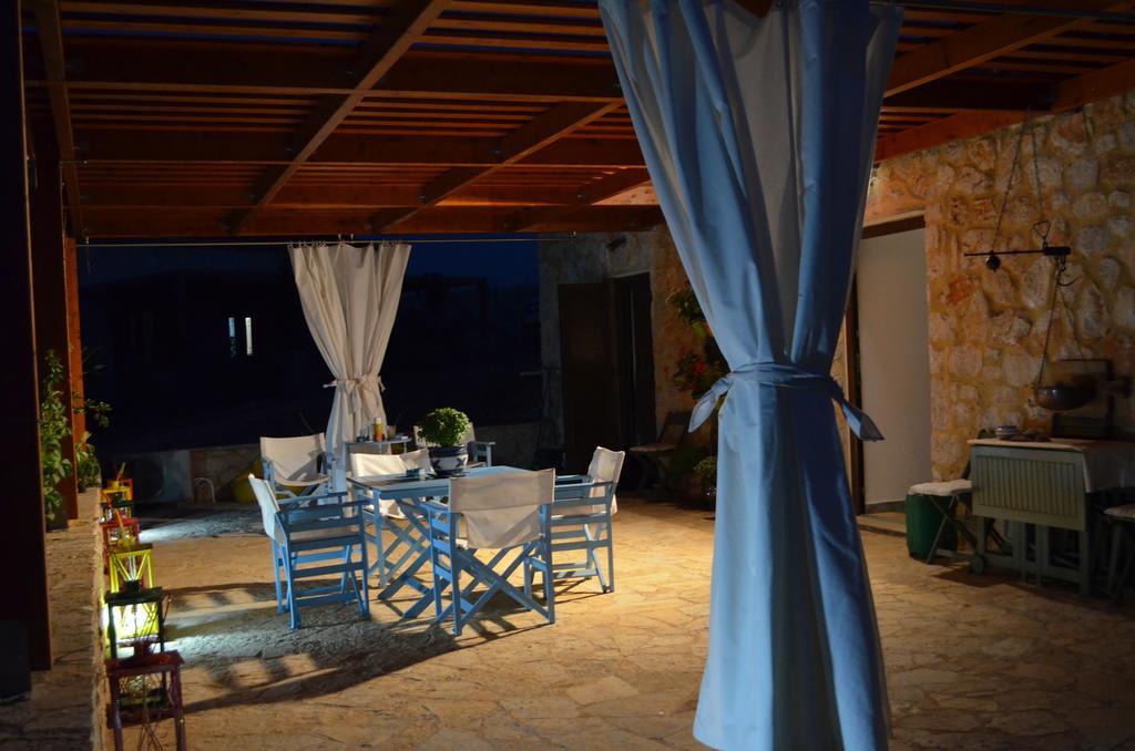 Villa Romanza Beach Villa Chalki Town Room photo